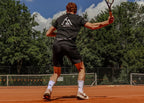 Witte HÏ Grip gripsokken in actie op de tennisbaan